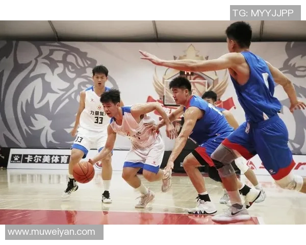 广州篮球队以98分领跑精英赛积分榜展现强劲实力